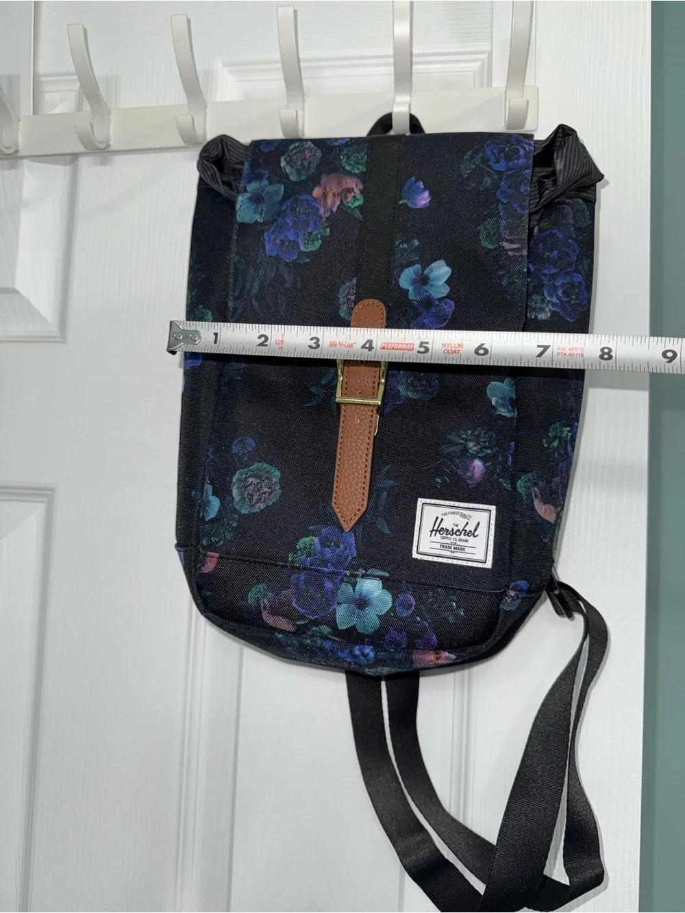 Herschel Supply Company compact herschel